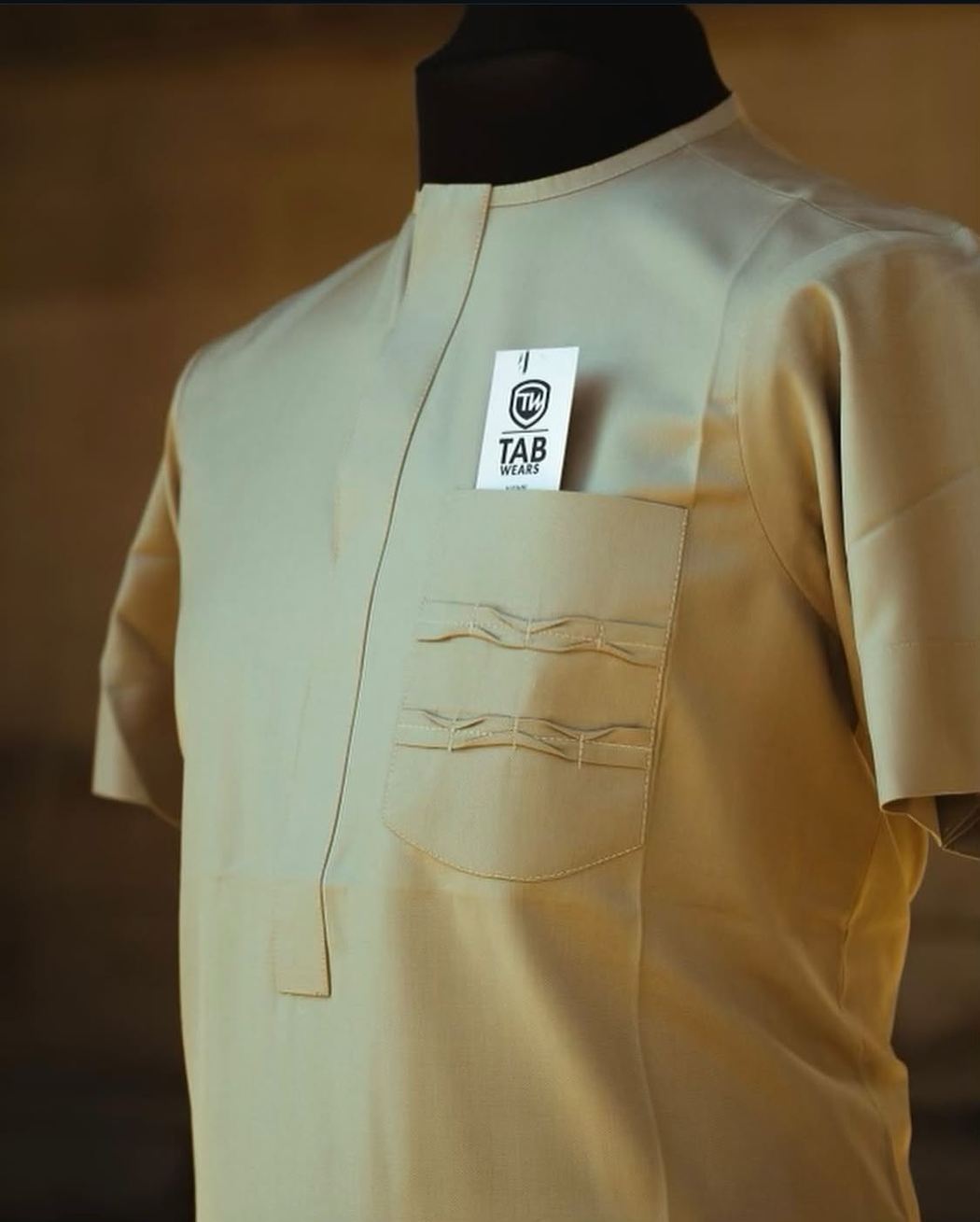 Champagne TAB senator showing the pleated pocket detail
